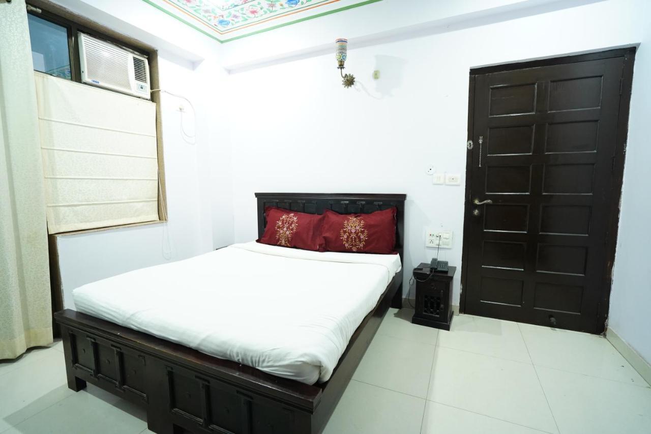 Jal Mahal Haveli Hotel 3*