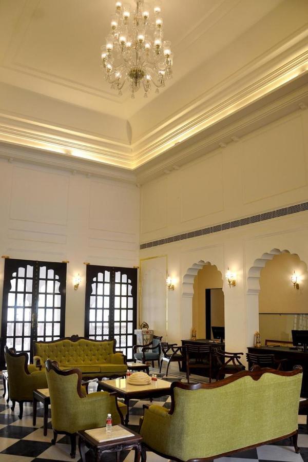 Hotel Raj Bagh Palace