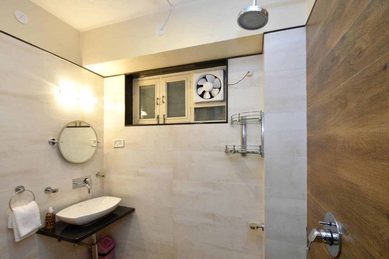 Hostel Pink Elephant,
