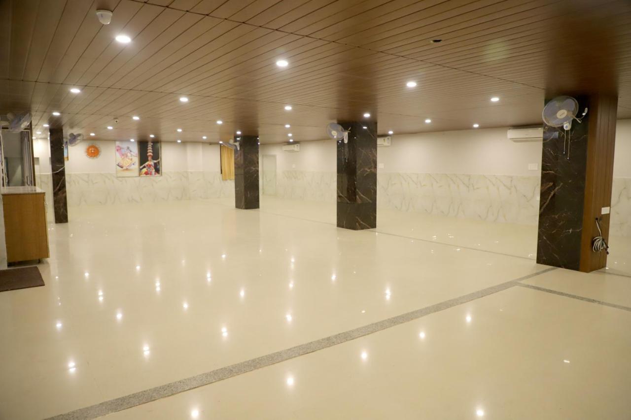 Hotel Star Inn 2*