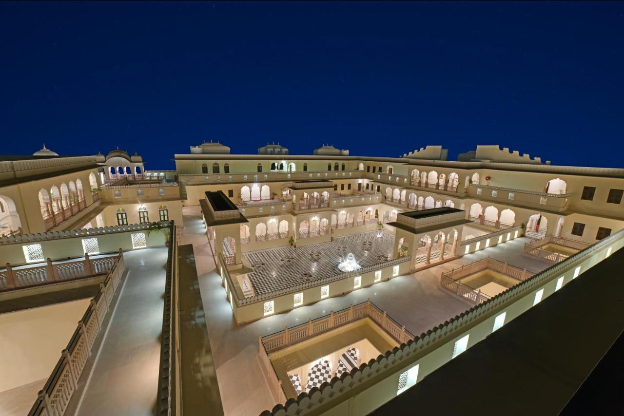 Hotel The Jai Bagh Palace