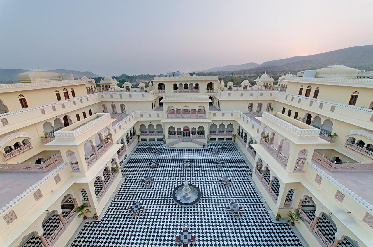 Hotel The Jai Bagh Palace