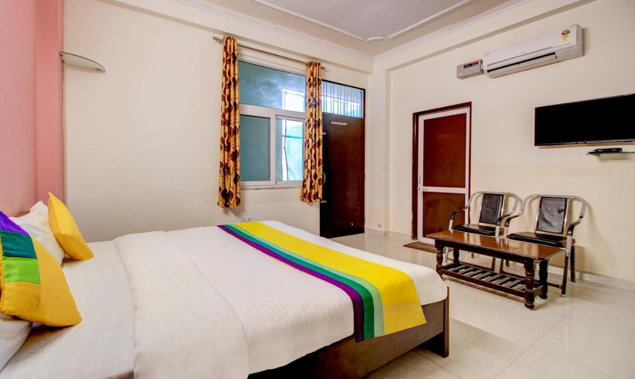 Treebo Trip Kankariya Hotel 3*