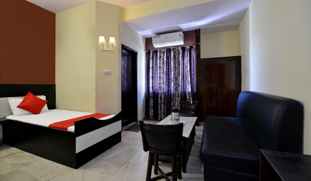 Anokhi Palace Hotel