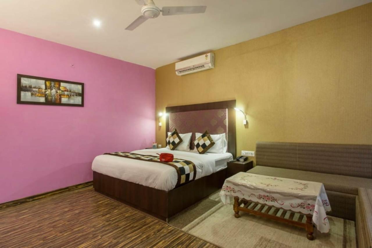 Hotel Meenakshi Palace 3*