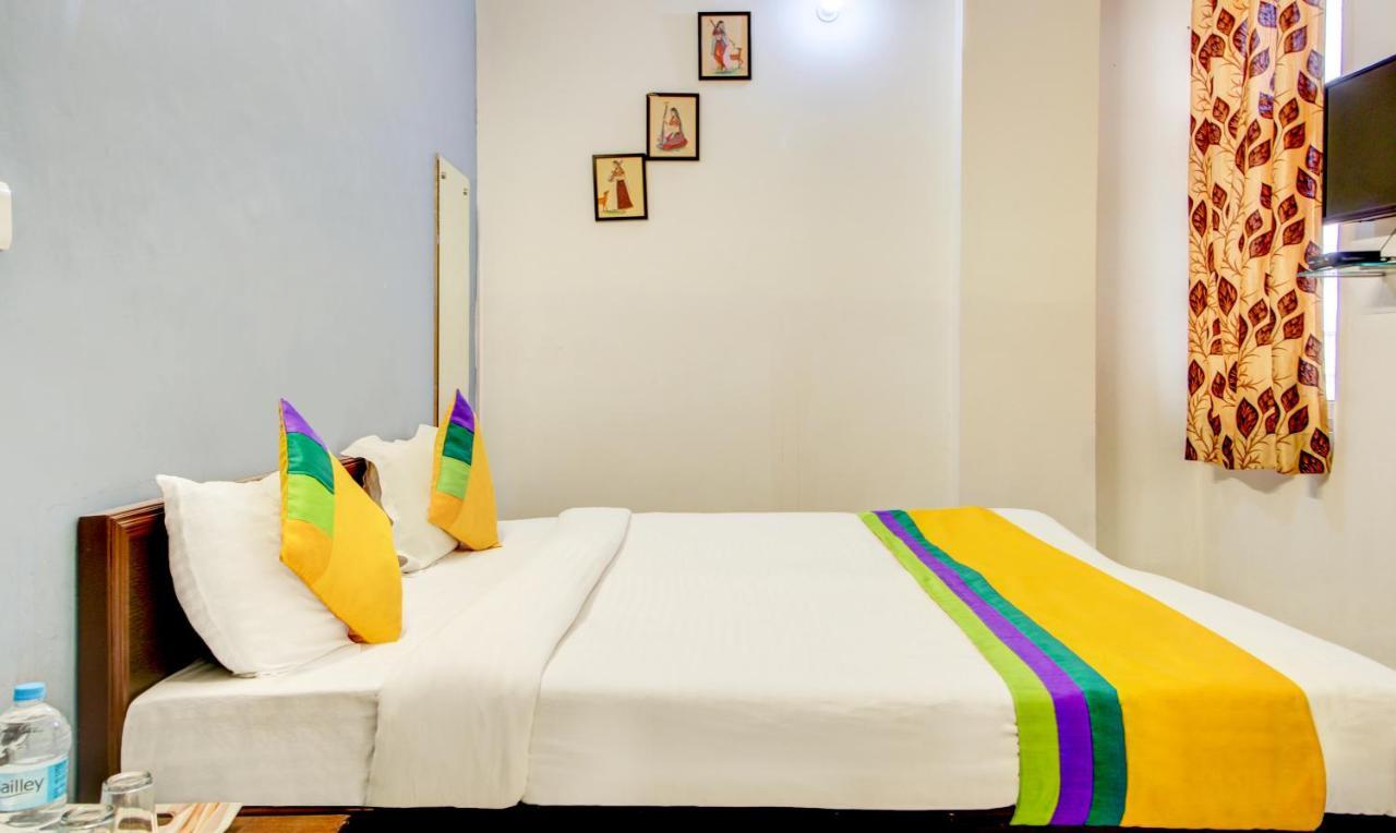Treebo Trip Kankariya Hotel 3*