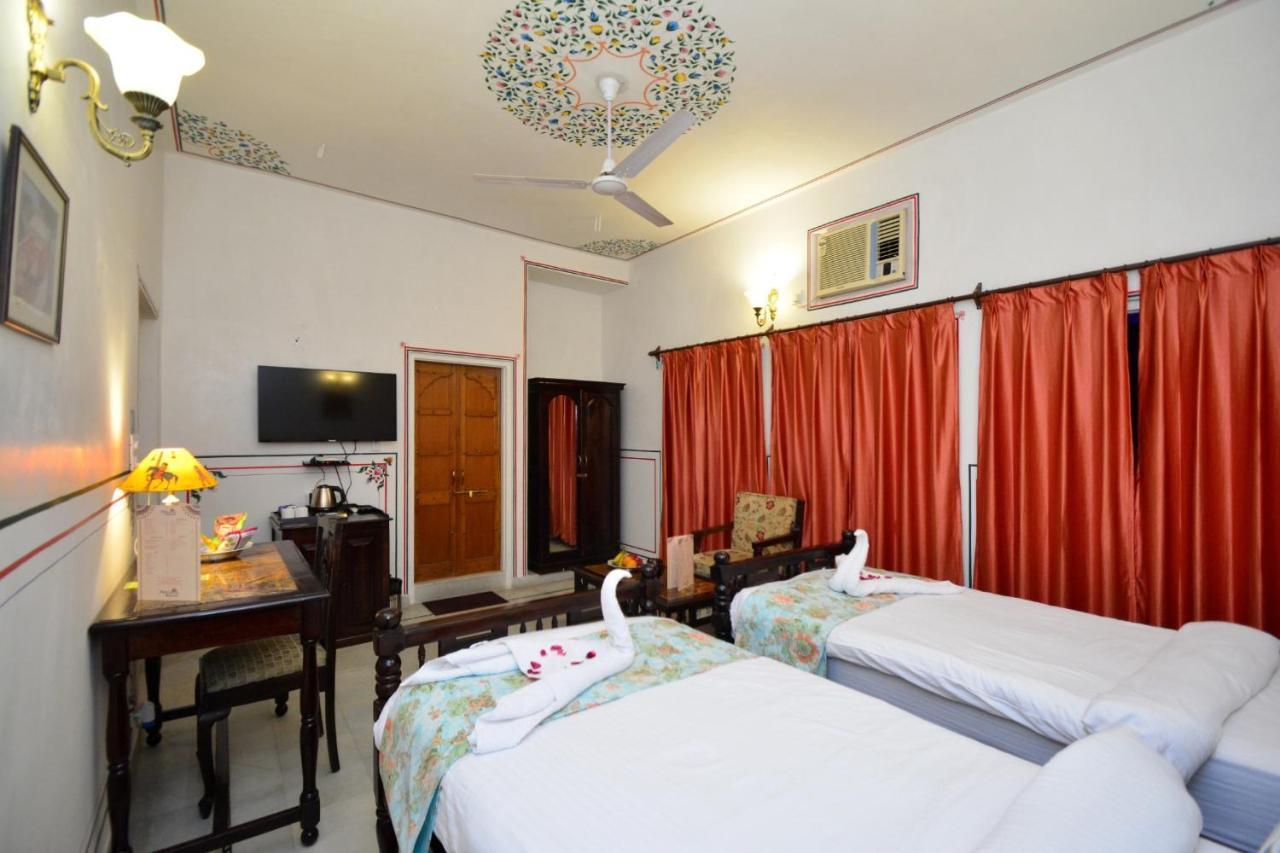 Hotel Mahal Khandela