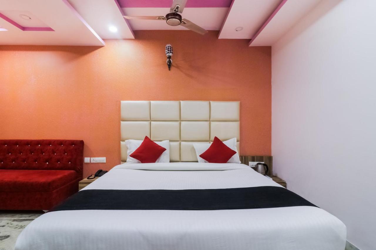 Oyo 6893 Airport View Hotel 3*