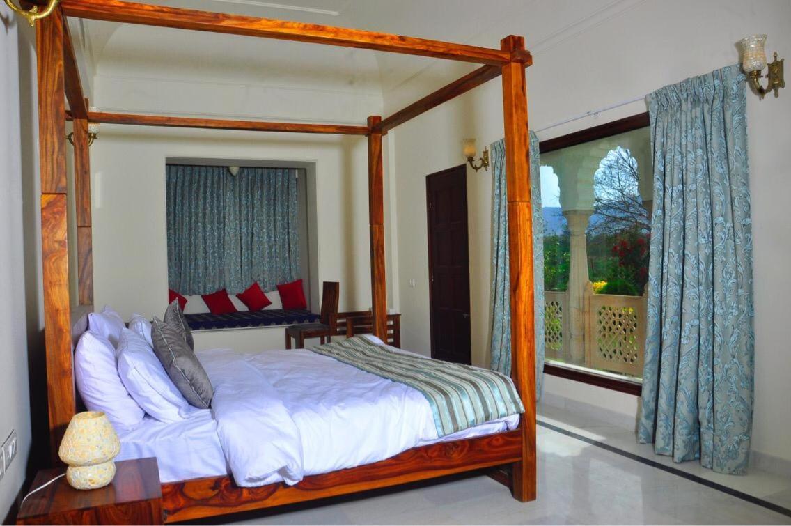Hotel Raj Bagh Palace Jaipur