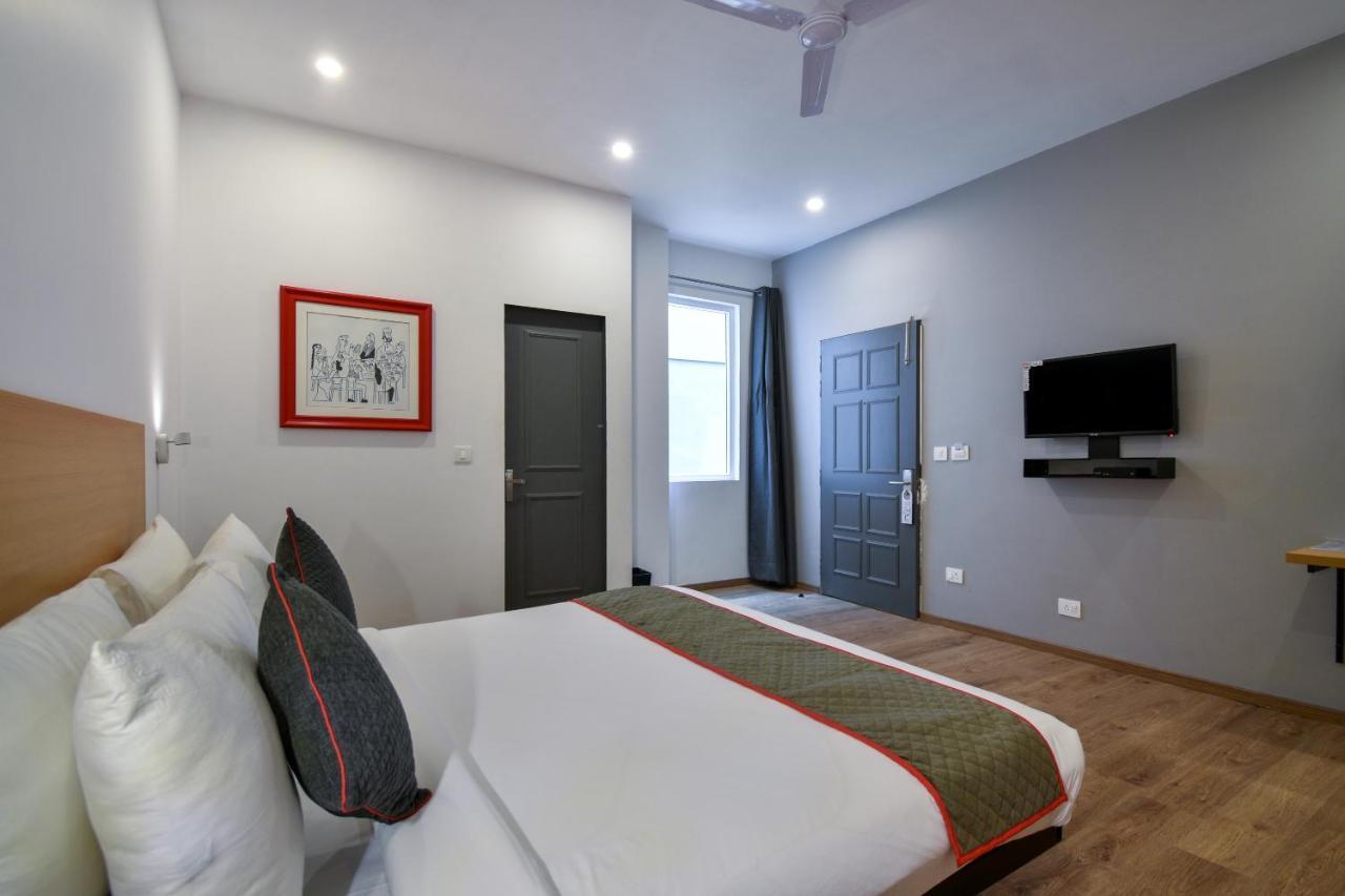 Oyo Townhouse 294 ??? Malviya Nagar Hotel 3*