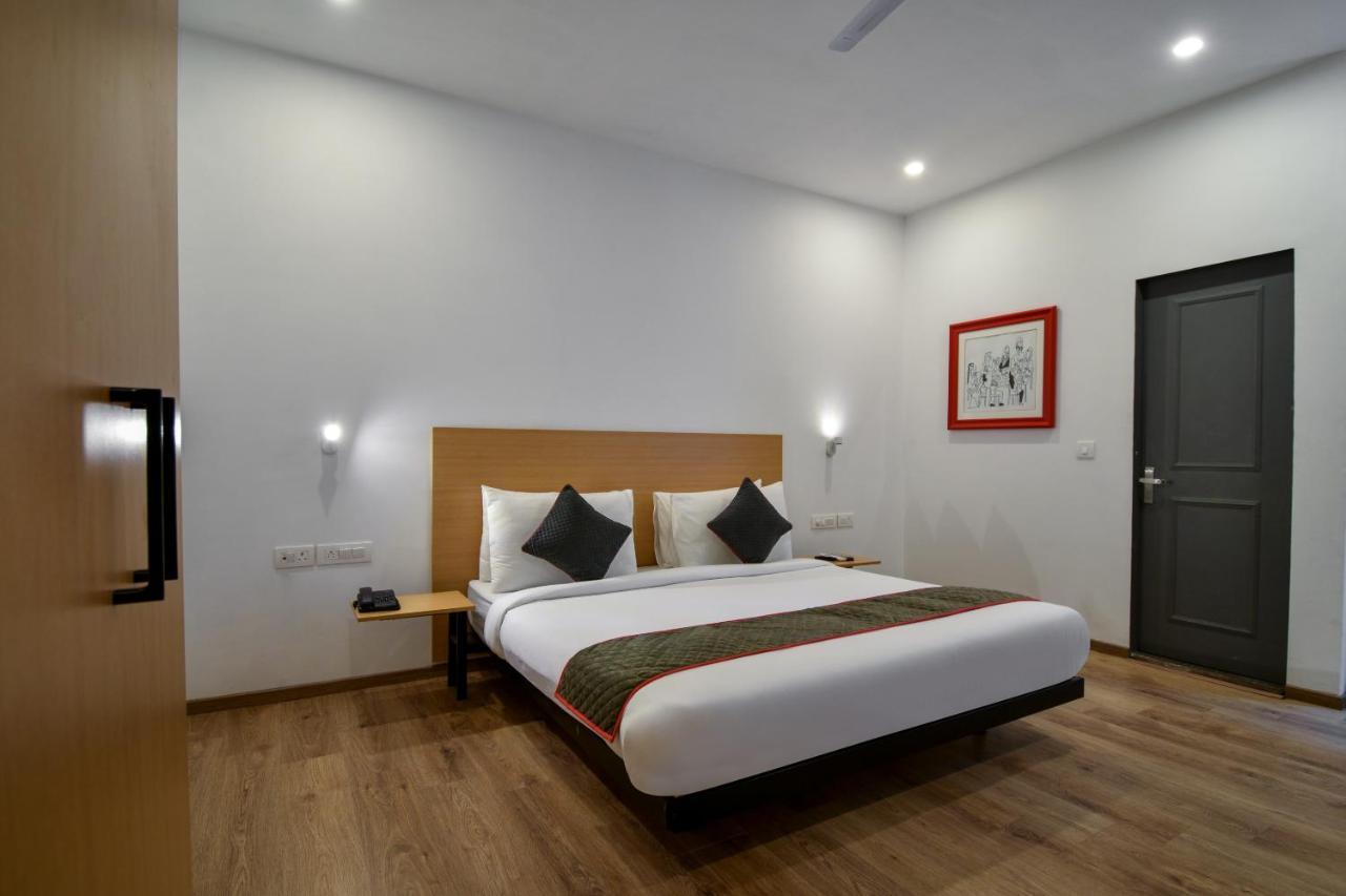 Oyo Townhouse 294 ??? Malviya Nagar Hotel