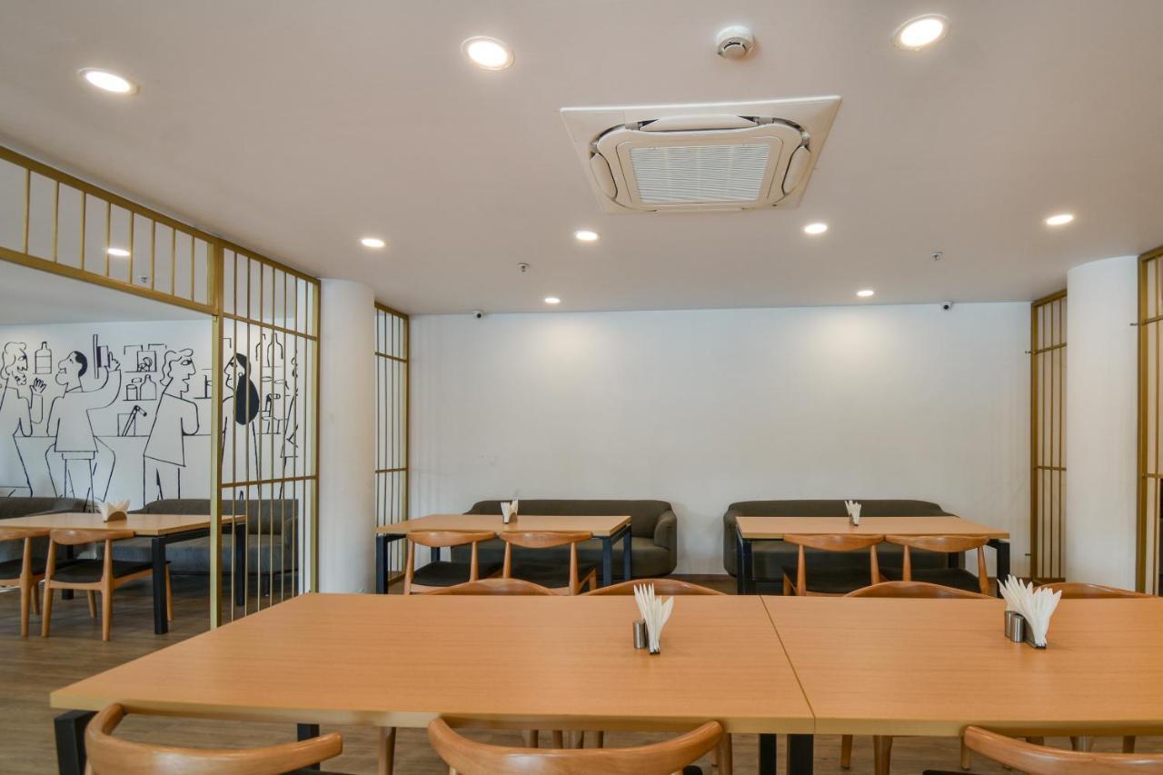 Oyo Townhouse 294 ??? Malviya Nagar Hotel