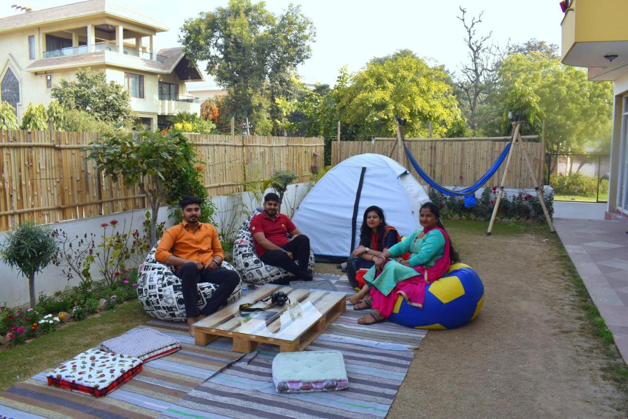 Hostel Karwaan *