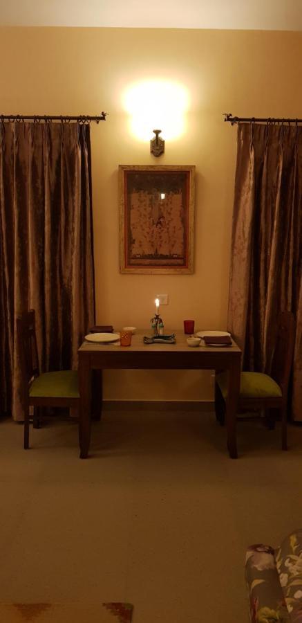 A Dog's Story, Bed & Breakfast Jaipur