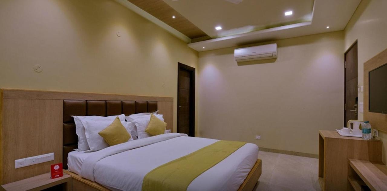 Hotel Rashika Palace