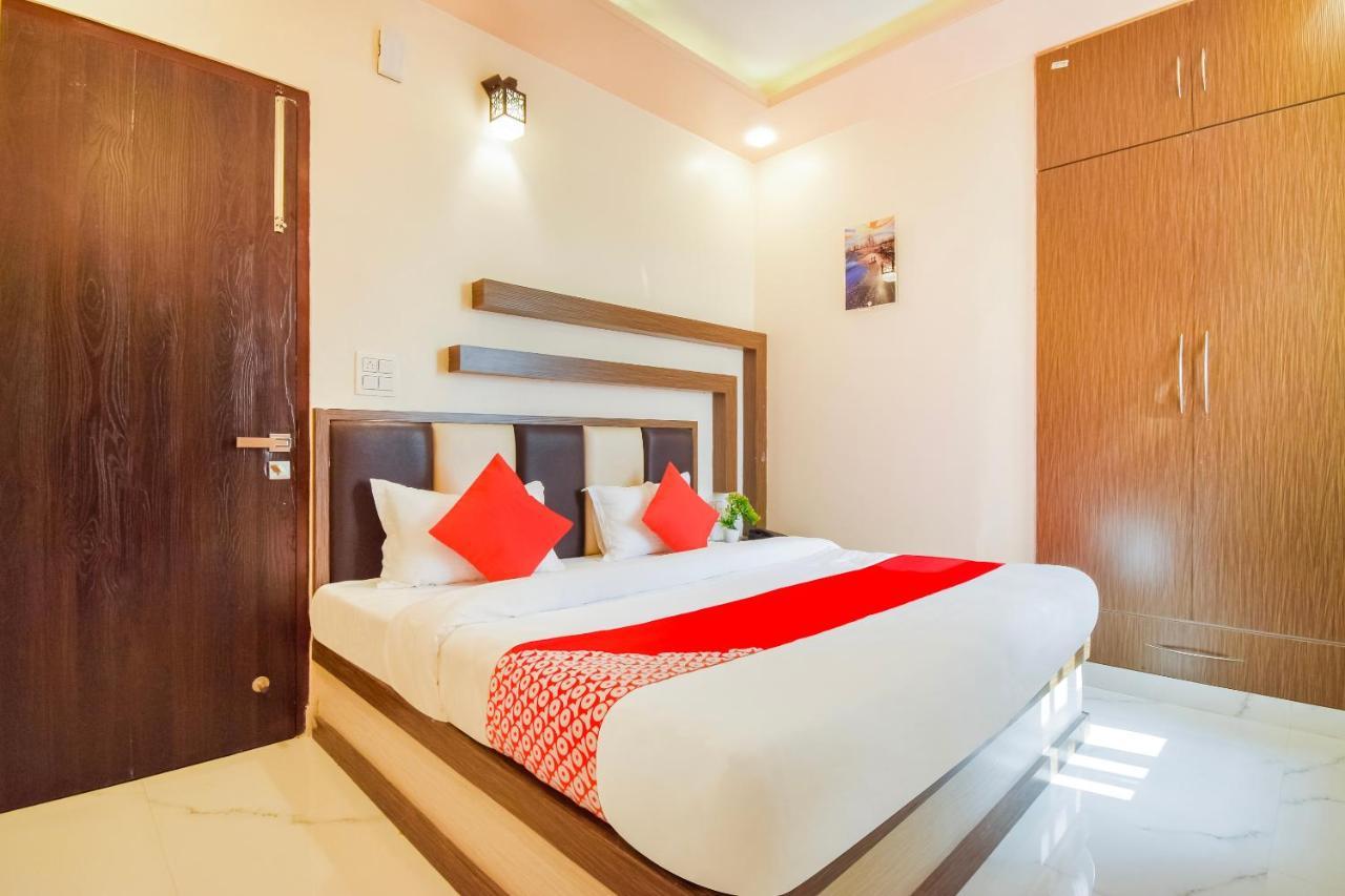 Oyo 67616 Classico Jaipur