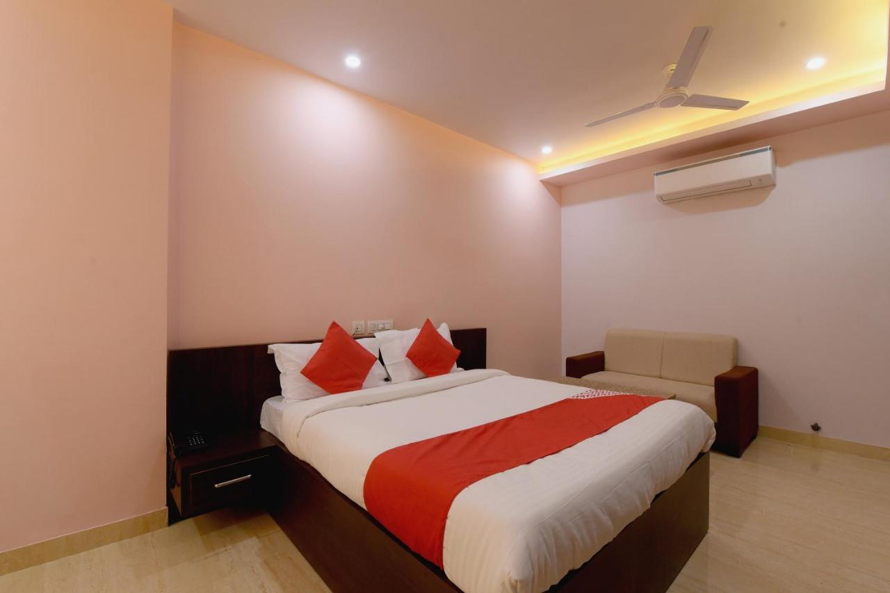 Hotel Oyo 23606 Danaria 3*