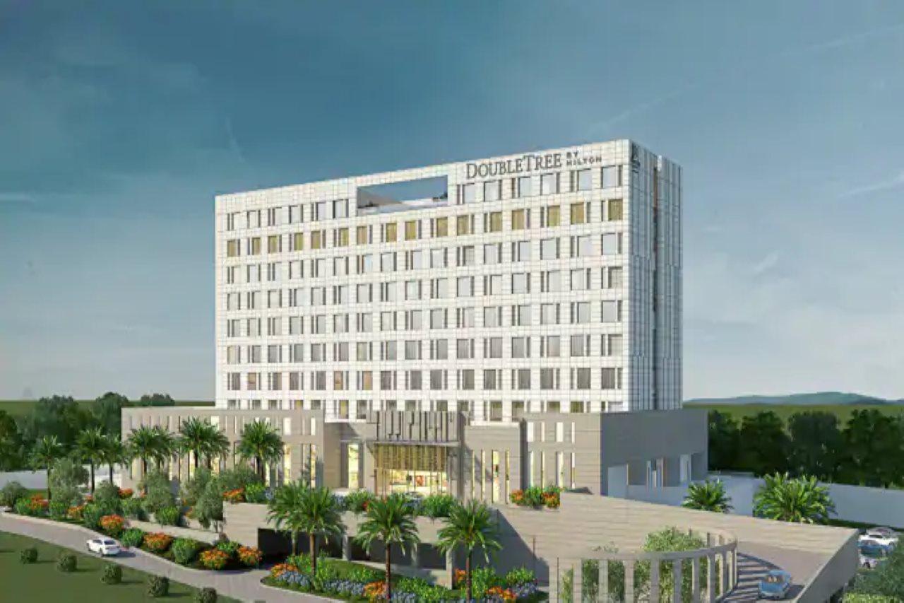 Doubletree By Hilton Amer Hotel