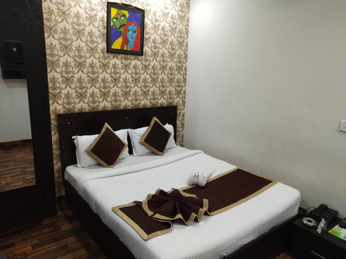 Mohit Palace Hotel