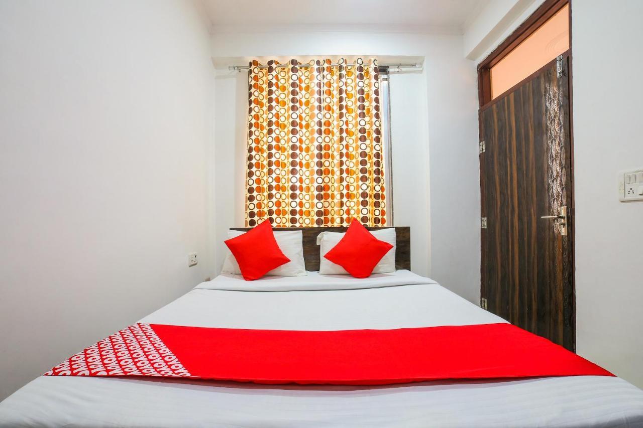 Oyo 36978 Harsh Hotel 3*