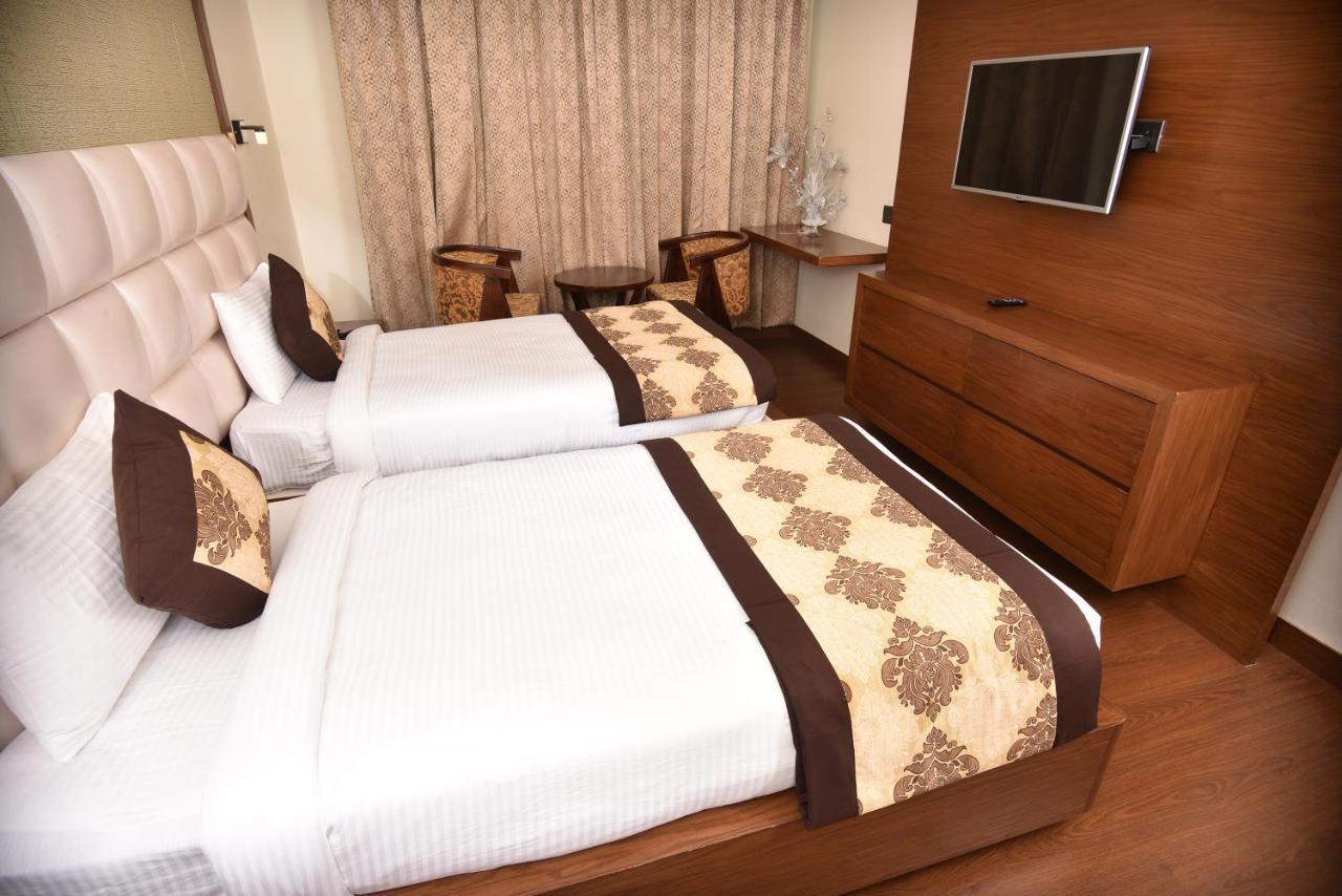 S K Grand 3* Jaipur