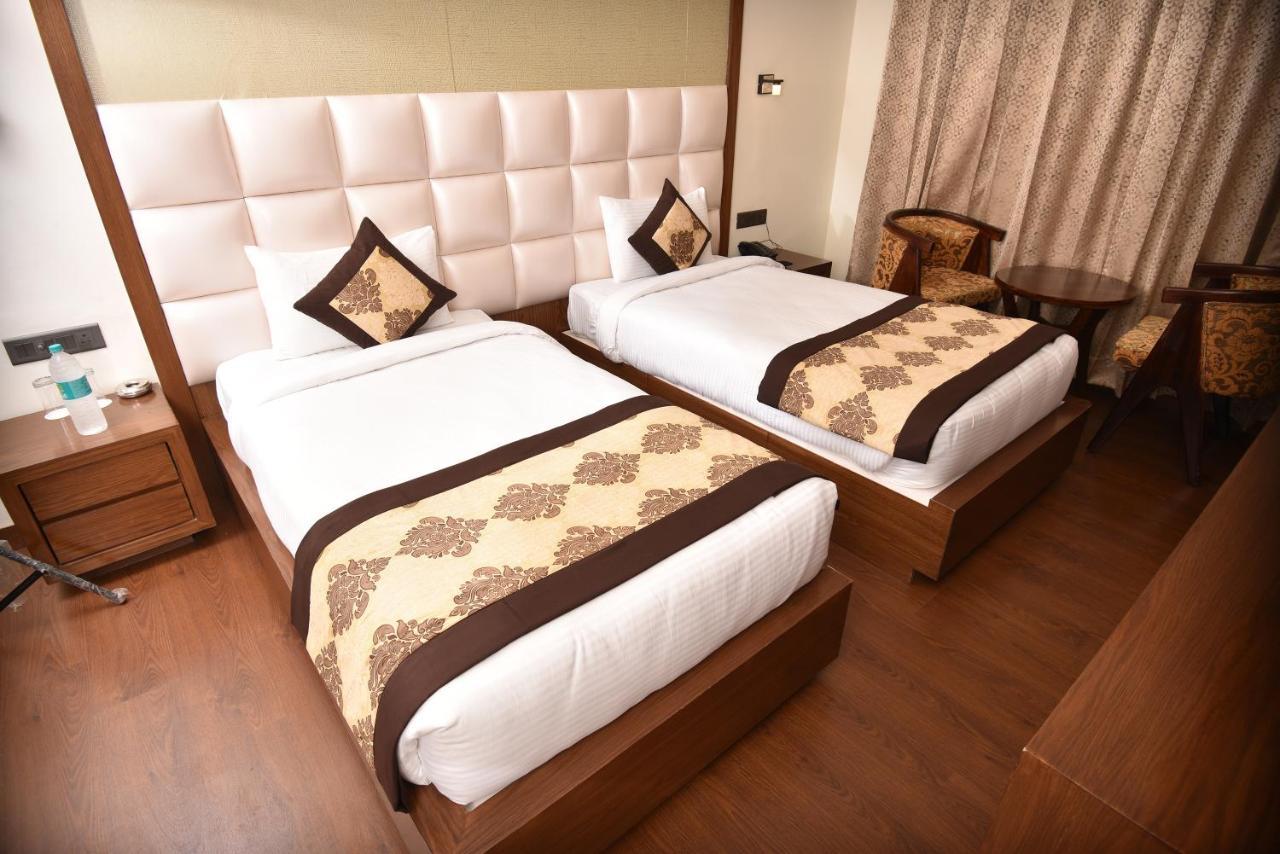 S K Grand 3* Jaipur
