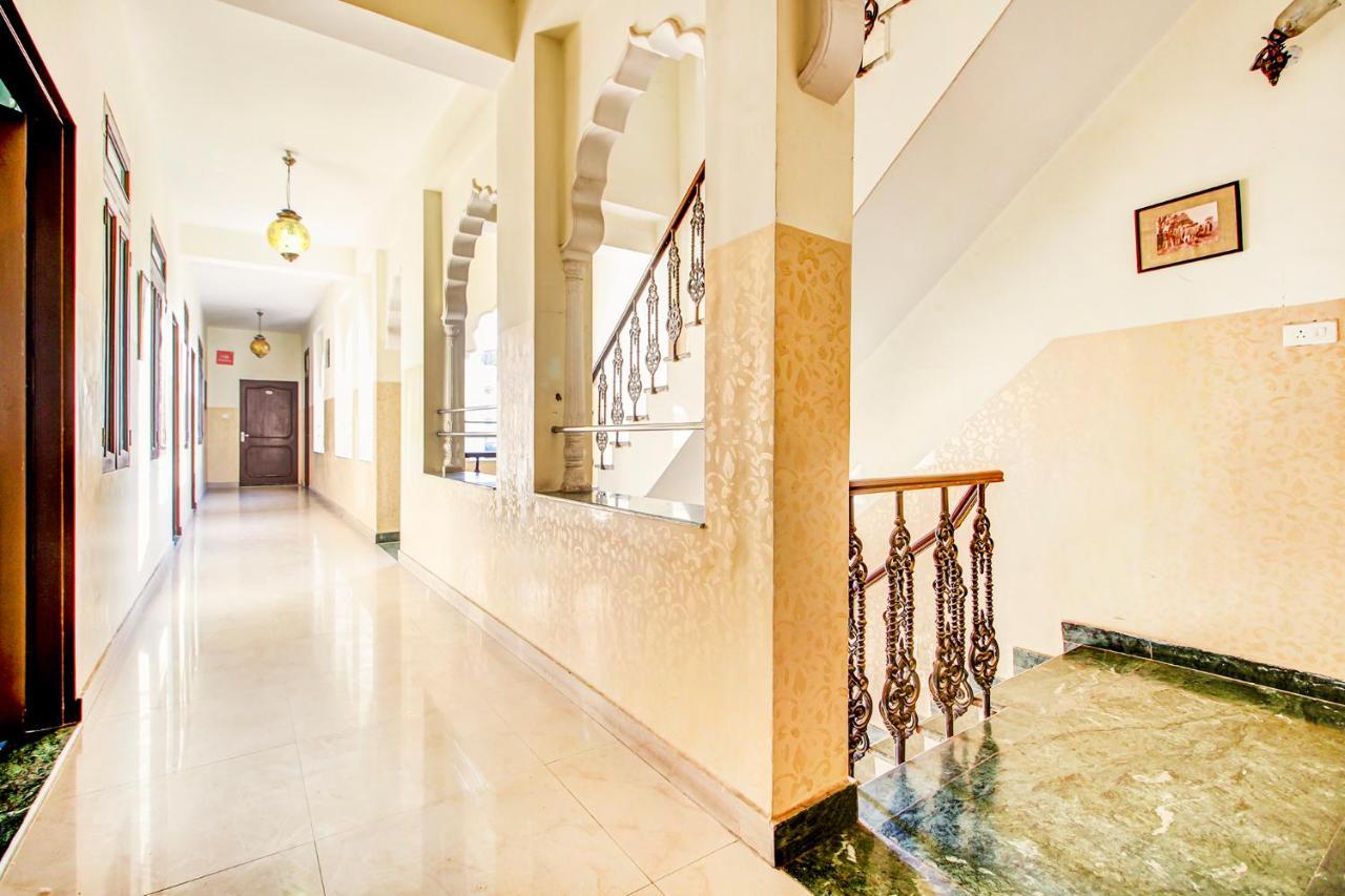 Hotel Fabexpress Utsav