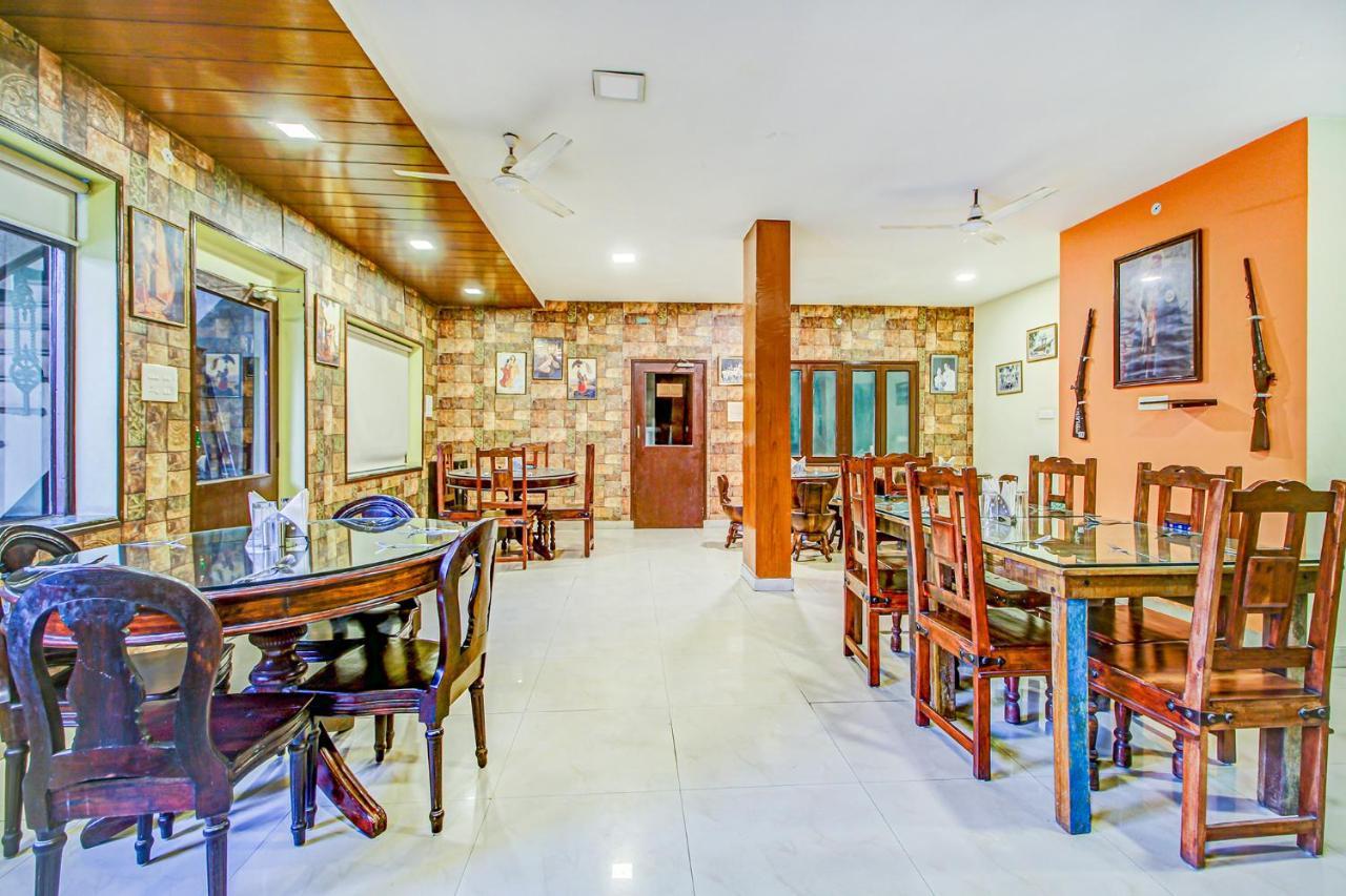 Fabexpress Utsav Hotel