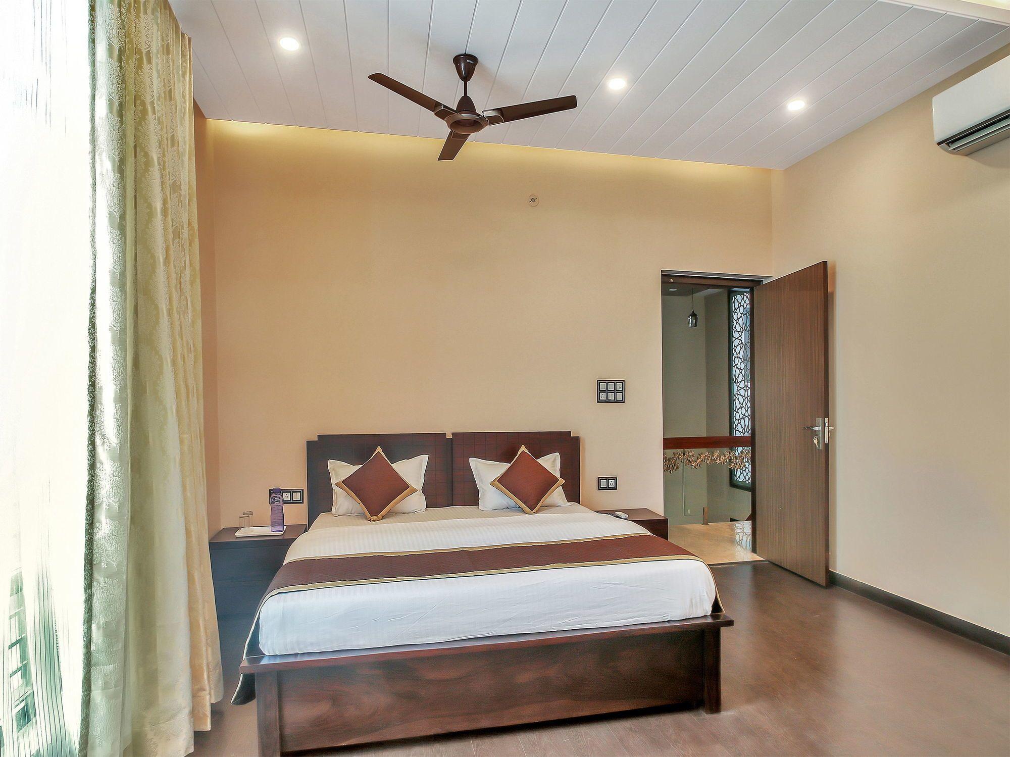 Oyo 9744 Helios Jaipur