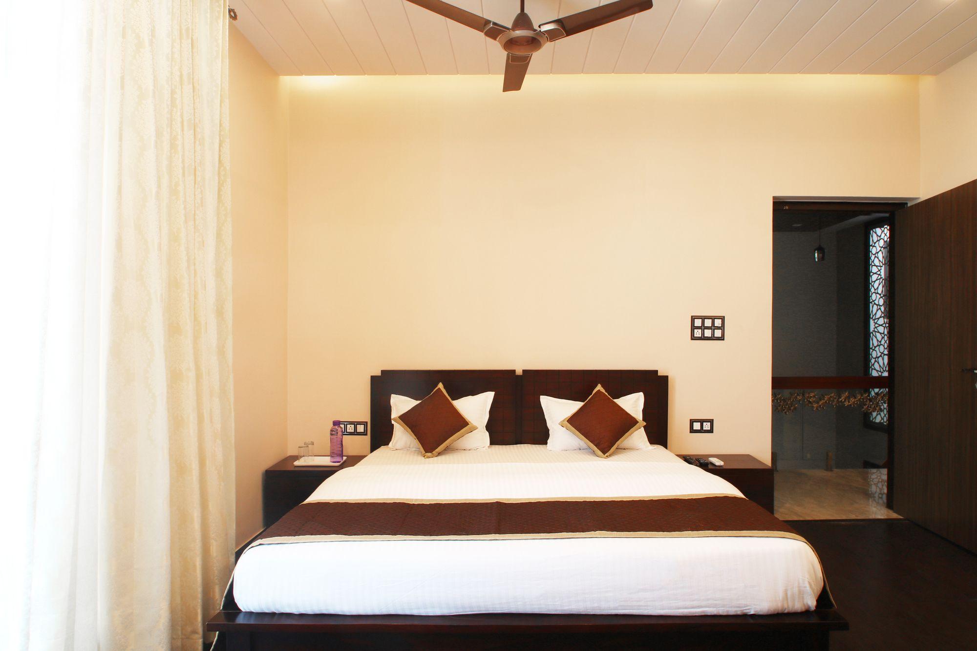 Oyo 9744 Helios Homestay
