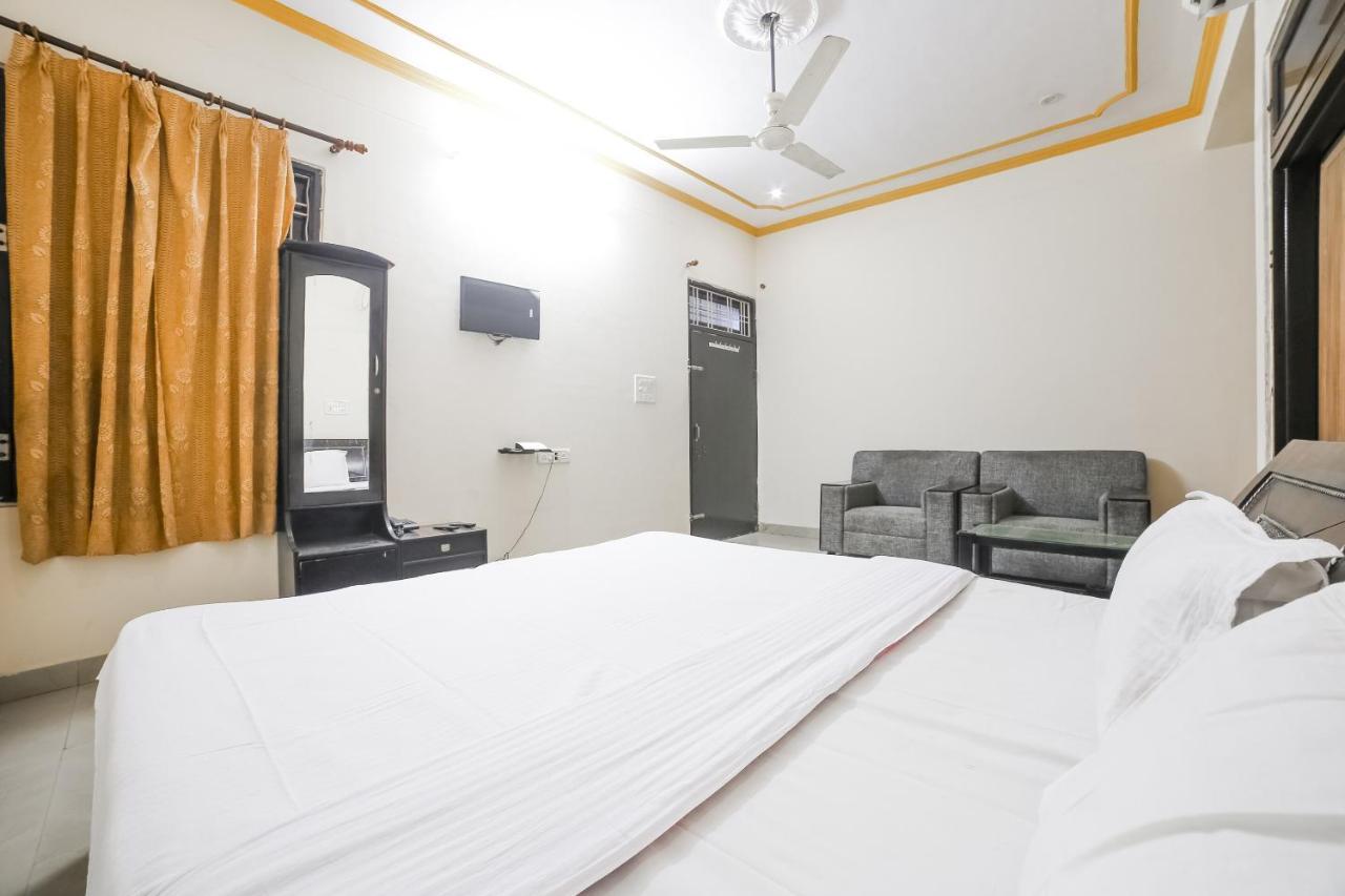 Spot On 38085 Amer Palace Hotel Jaipur