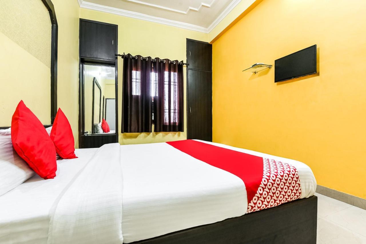 Hotel Oyo 71052 Shri Sai Paradise