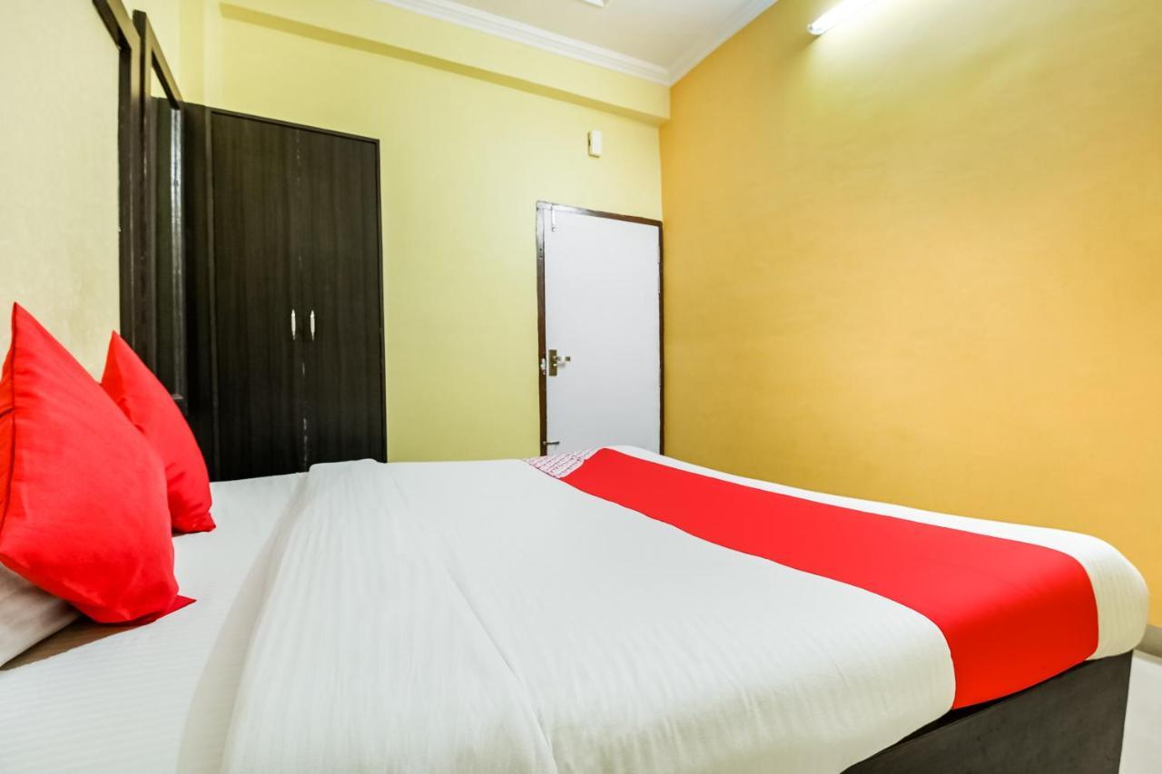 Hotel Oyo 71052 Shri Sai Paradise