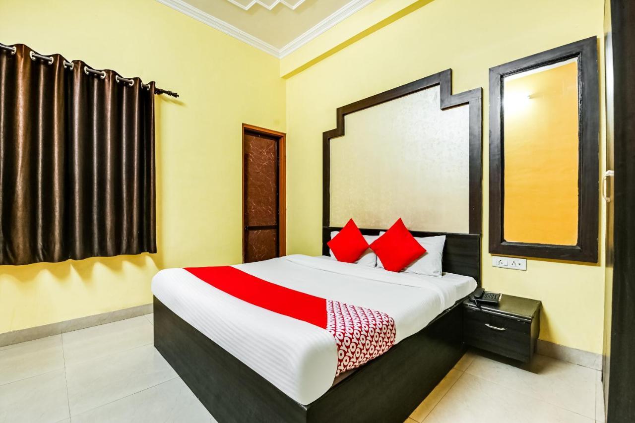 Hotel Oyo 71052 Shri Sai Paradise 3*