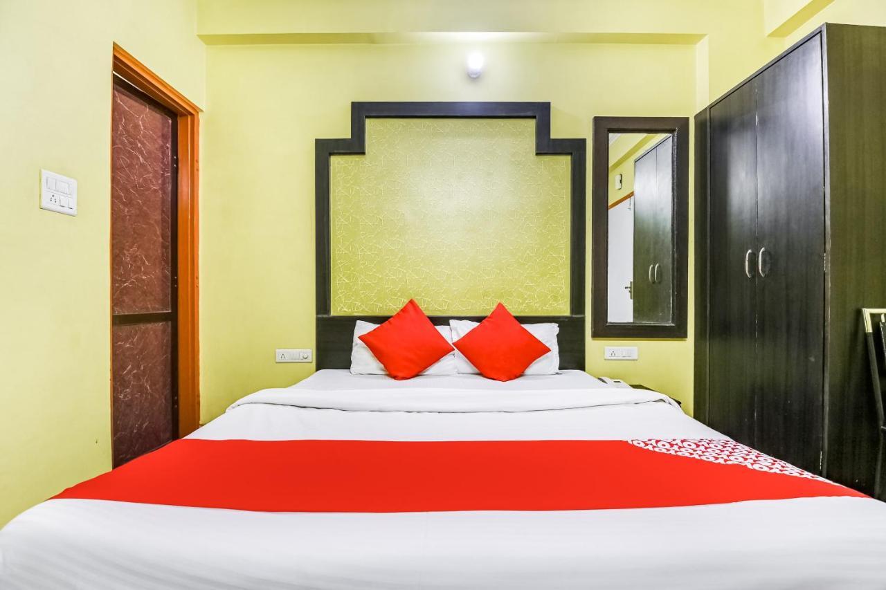 Oyo 71052 Shri Sai Paradise Hotel 3*
