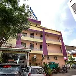 Oyo Flagship 16382 Hotel Sinjara