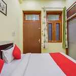 Oyo 46050 Hotel Hill Top