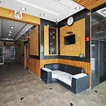 Oyo 9388 Yash Hotel