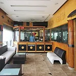Oyo 9388 Yash Hotel