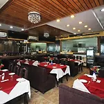 Oyo 9388 Yash Hotel