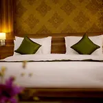 Collection O 30047 Signature Inn