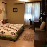 Magpie Villa