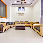 Fabhotel Golden Leaf I