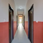 Collection O Metro View Mansarovar