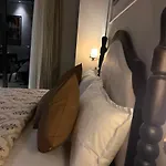 Eden Stays - Heritage Penthouse Apartment