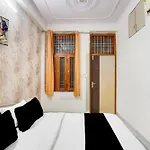 Super Hotel O Radhaswami Nagar