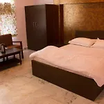 Hotel Holiday Home