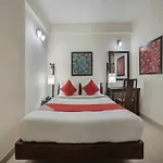 Oyo 8445 Zade House