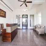 Oyo 8445 Zade House