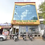 Fabhotel Golden Leaf I